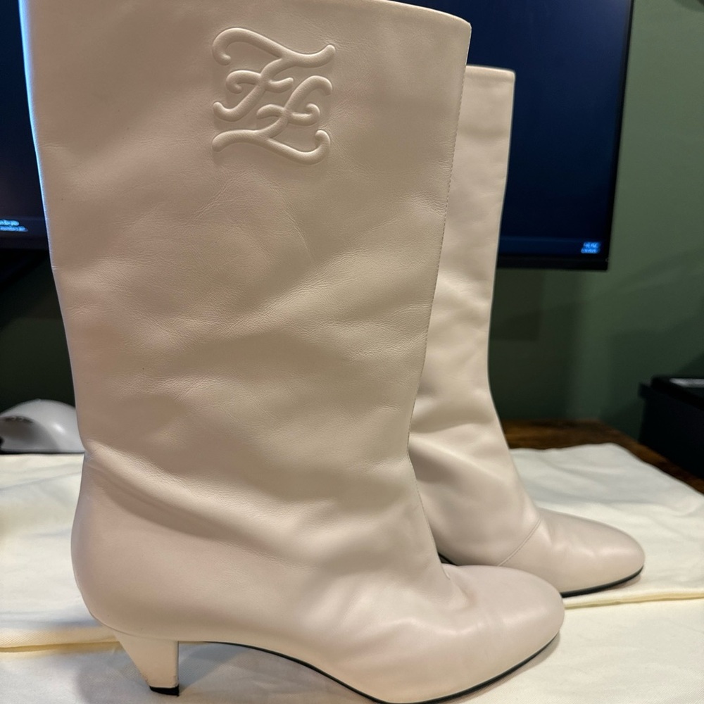 Fendi White Heeled Mid-Calf Boots